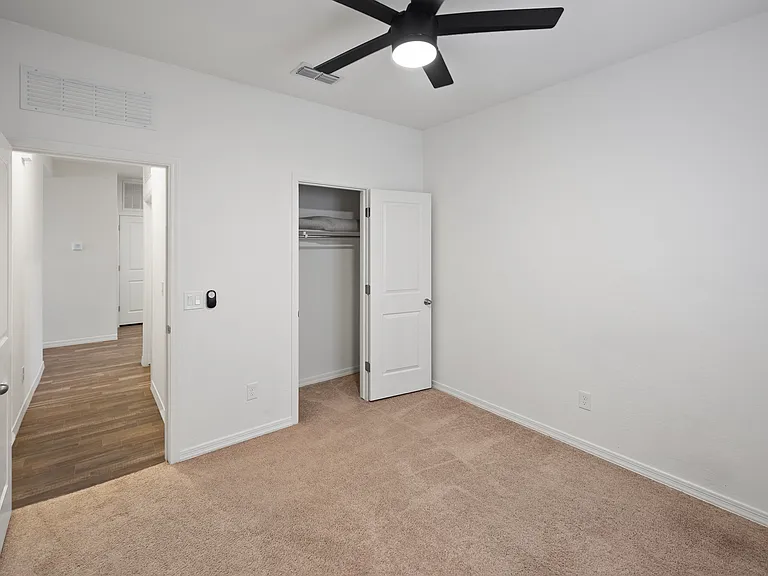 4590 W Foldwing Dr — Photo 16