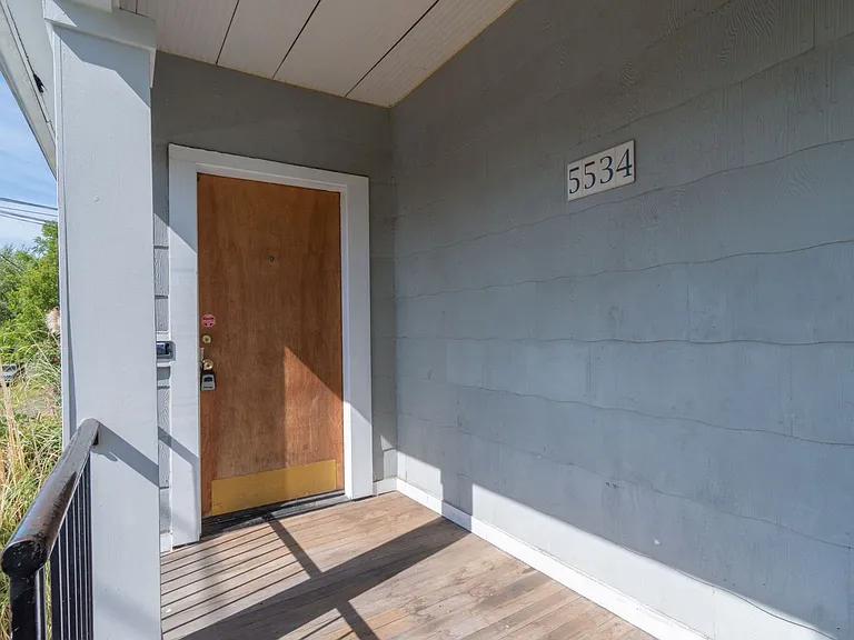 5534 N Missouri Ave — Photo 19