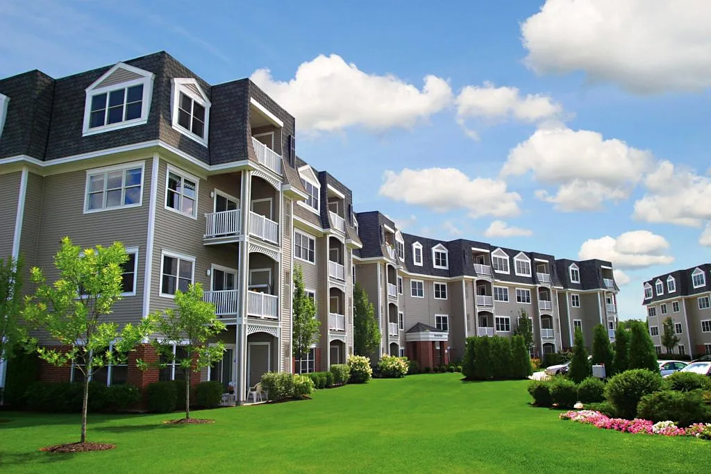 RiverPlace Properties — Photo 1