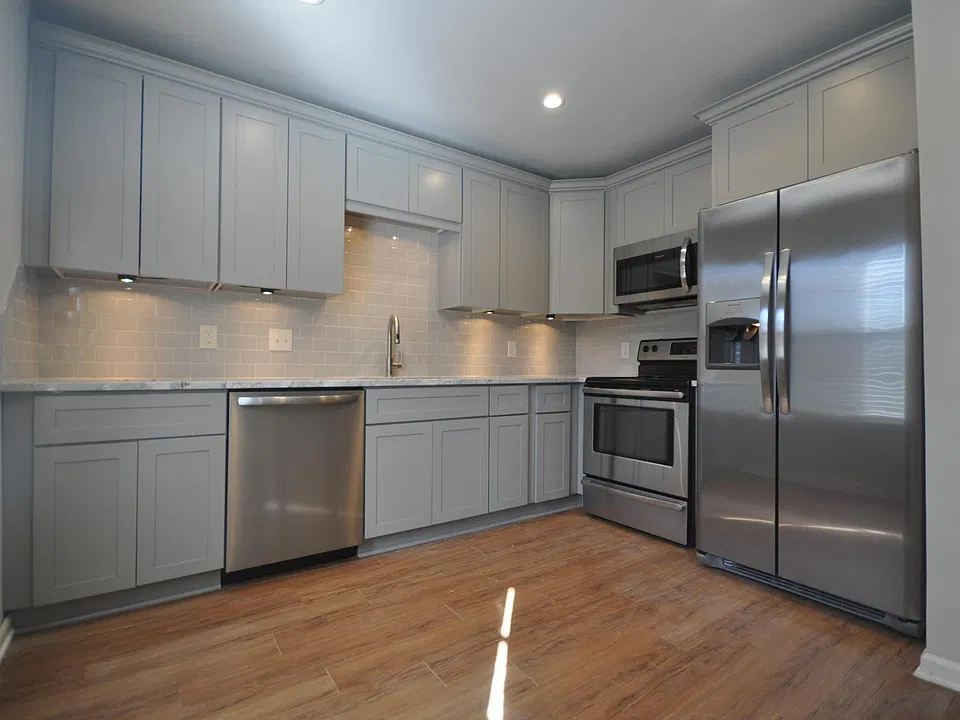 920 Emmett Ave