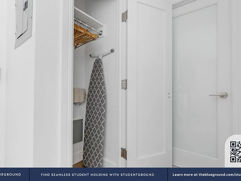 311 W 50th St #6D — Photo 11