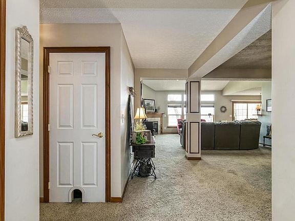 C - 148 Royal Farm East 001