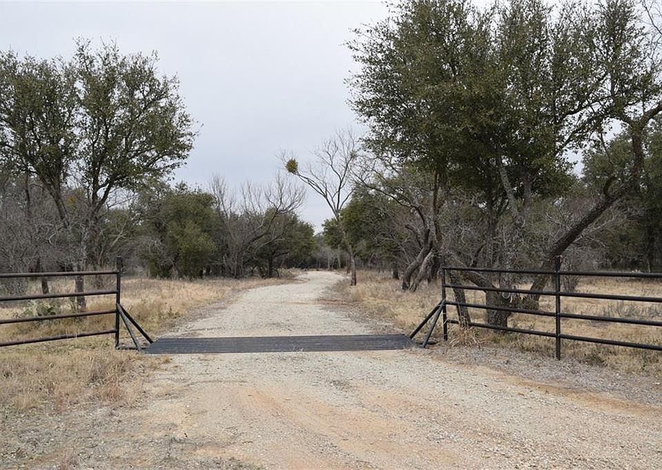 1st image of 422 County Road 184