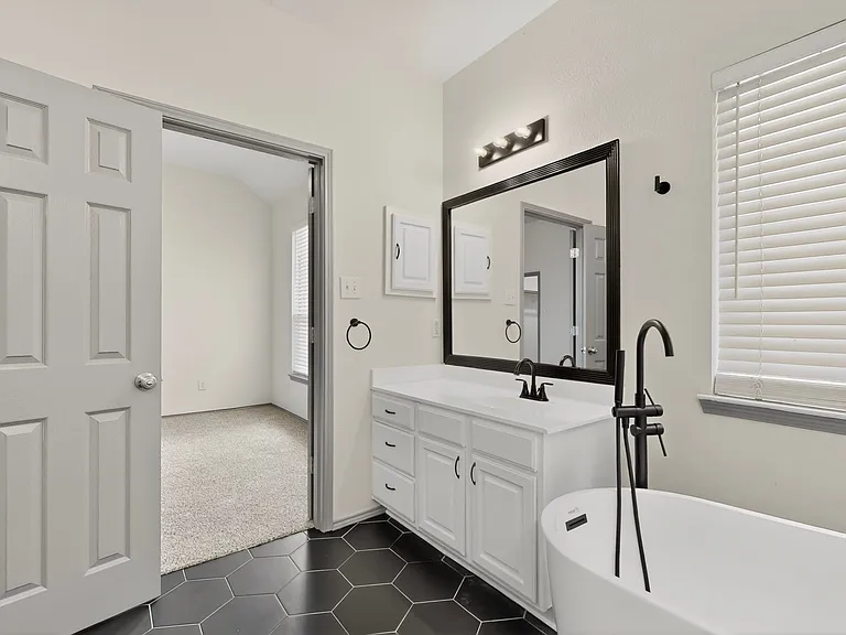 1409 Clear Creek Dr — Photo 21