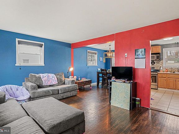 2nd image of 2965 Grisdale Rd