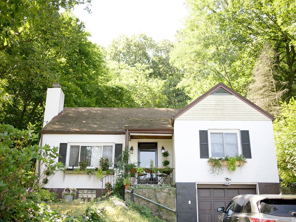 1st image of 2540 Fairview Ave