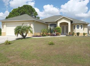 3106 28th St SW, Lehigh Acres, FL 33976