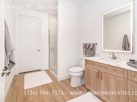 3rd image of 414 S Main St #3