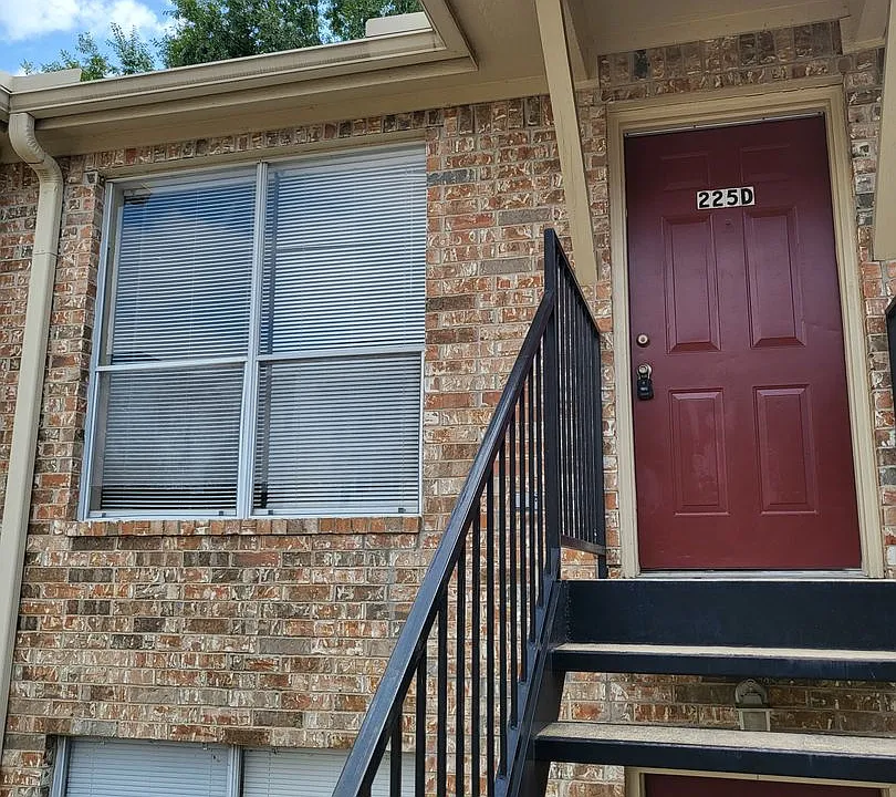 225 Kerby St #D