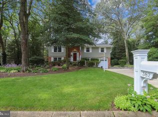 382 Harwin Dr, Severna Park, MD