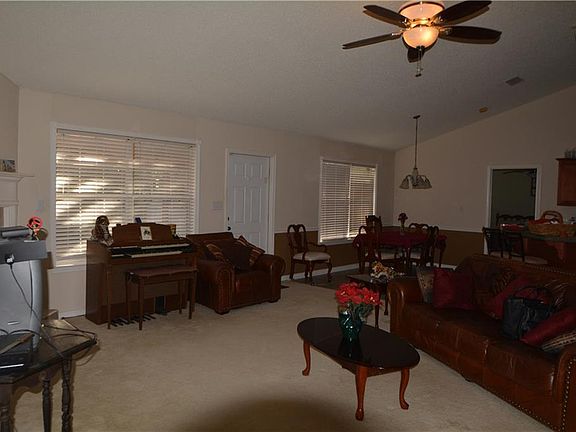 4th image of 10285 Blackwell Dr S