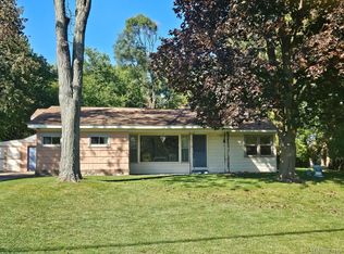 1023 Grange Hall Rd, Fenton, MI 48430