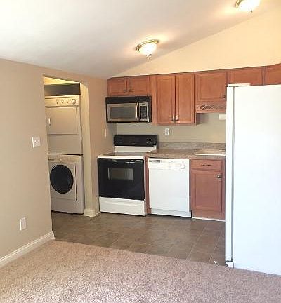 2nd image of 513 Ann St APT 3