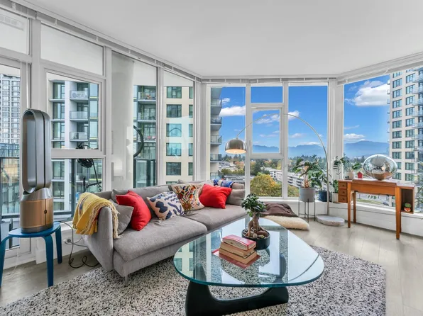 7388 Kingsway #11XX, Burnaby, BC V3N 0G9