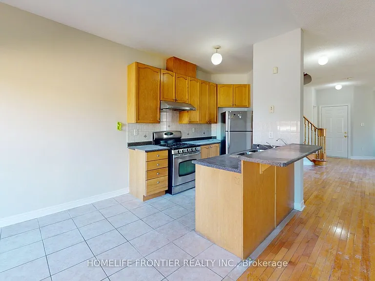 25 Rocky Point Cres — Photo 6