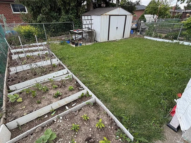 33 Prouse Dr — Photo 18