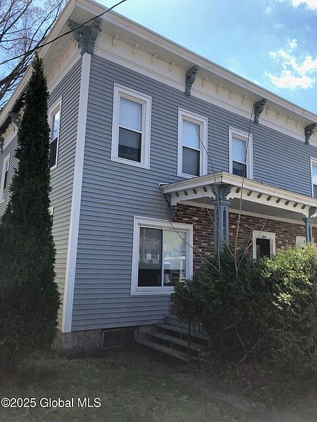 2nd image of 40-42 Hill Street