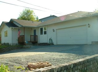 902 S Davies Rd, Lake Stevens, WA 98258