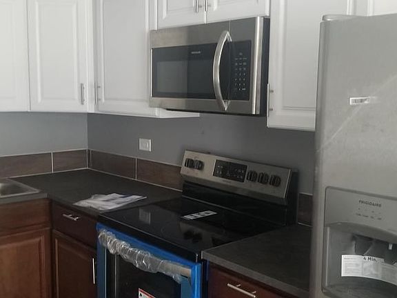 2nd image of 1942 N 17th Ave APT 4