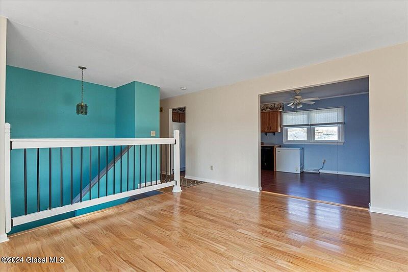 4th image of 12 Arthur Drive