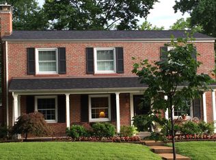 8026 Rosiline Dr, Saint Louis, MO 63105