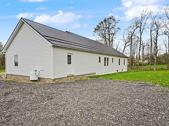 3rd image of 11775 Lapp Rd