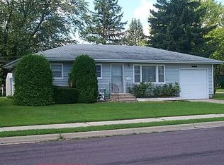 1100 S State St, Fairmont, MN 56031