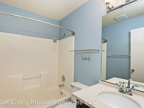 4th image of 1505 Queen Anne Ave N APT 2B