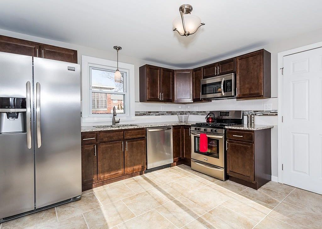 175 Allen St, Springfield, MA 01108 | Zillow