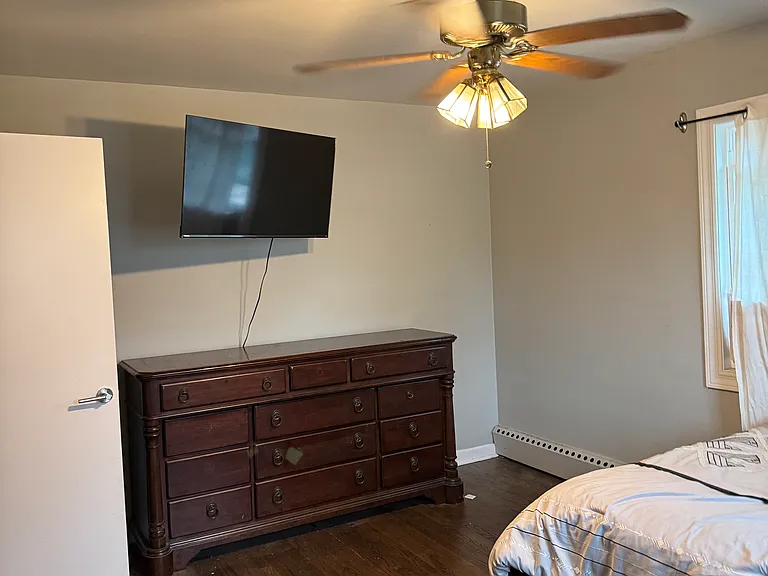 1557 Monroe Ave #2 — Photo 11