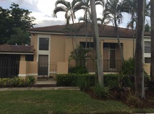 378 Prestwick Cir APT 3, Palm Beach Gardens, FL 33418