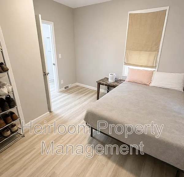 906 N 6th Ave E #1 — Photo 4