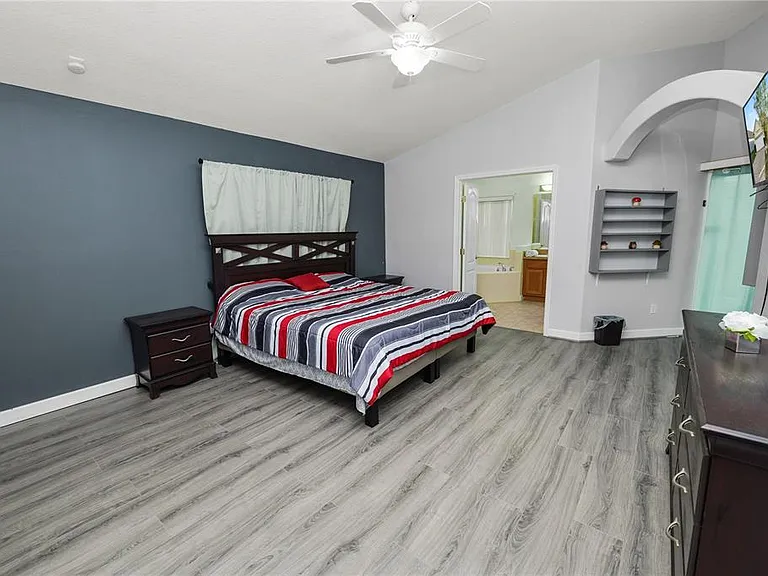 548 Old Bridge Cir — Photo 44