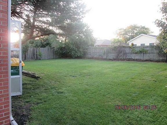 4th image of 6 Santus Dr
