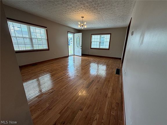 5th image of 4109 9th Ave