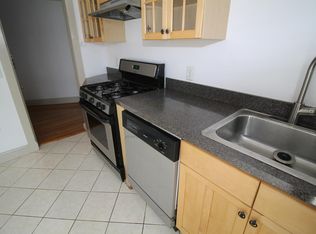 136 Sutherland Rd #L3, Brighton, MA 02135