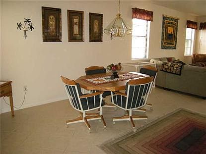 5th image of 648 Grand Canal Dr