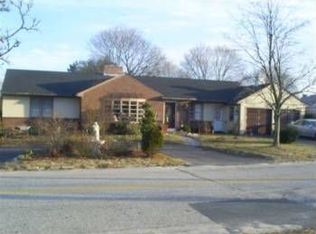 58 Wayside Dr, Cranston, RI 02920