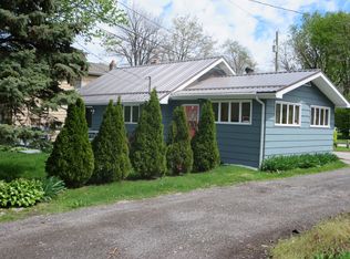 79 Harrington Pt, Conneaut, OH 44030