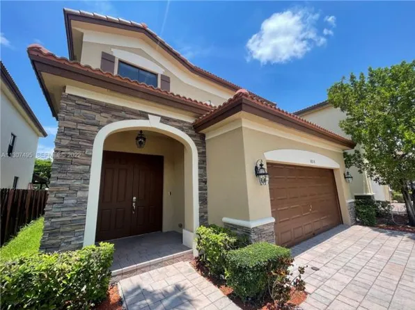 8858 NW 101st Pl, Doral, FL 33178