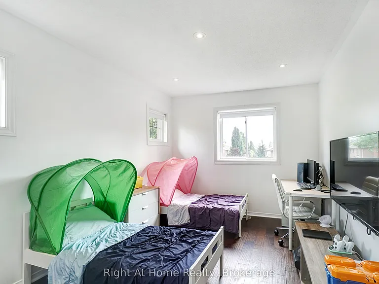 5223 Fairford Cres #51 — Photo 24