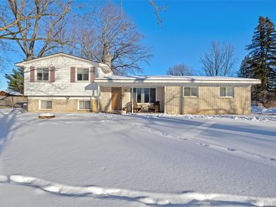 4380 Baza St, Leonard, MI, 48367