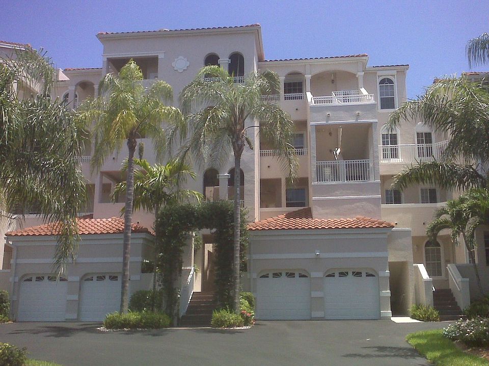 1st image of 1540 Clermont Dr Unit 204