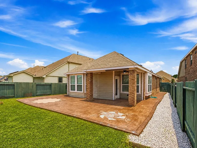 29880 Dovetail Bluff Ln — Photo 16