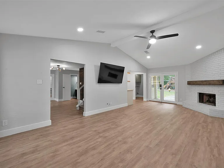 14 E Wandering Oak Dr — Photo 12
