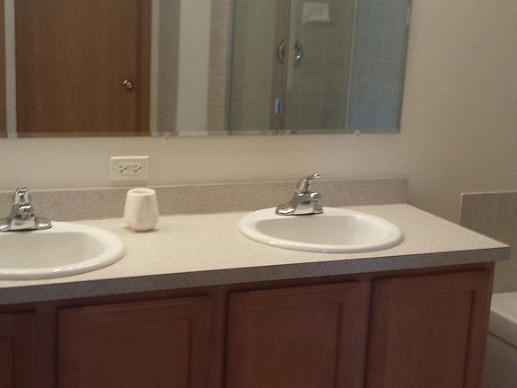 2nd image of 2496 Hillsboro Blvd