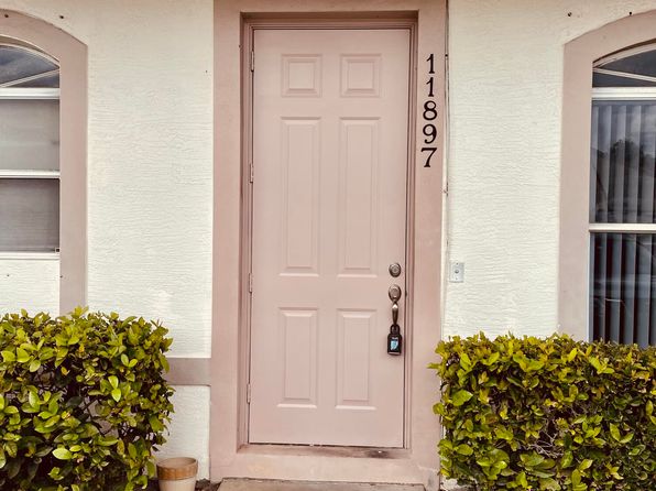 11897 Sturbridge Lane, Wellington, FL 33414