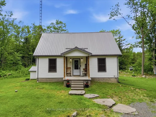 12 Cosgrove Ln, Stirling Rawdon, ON K0K 2M0