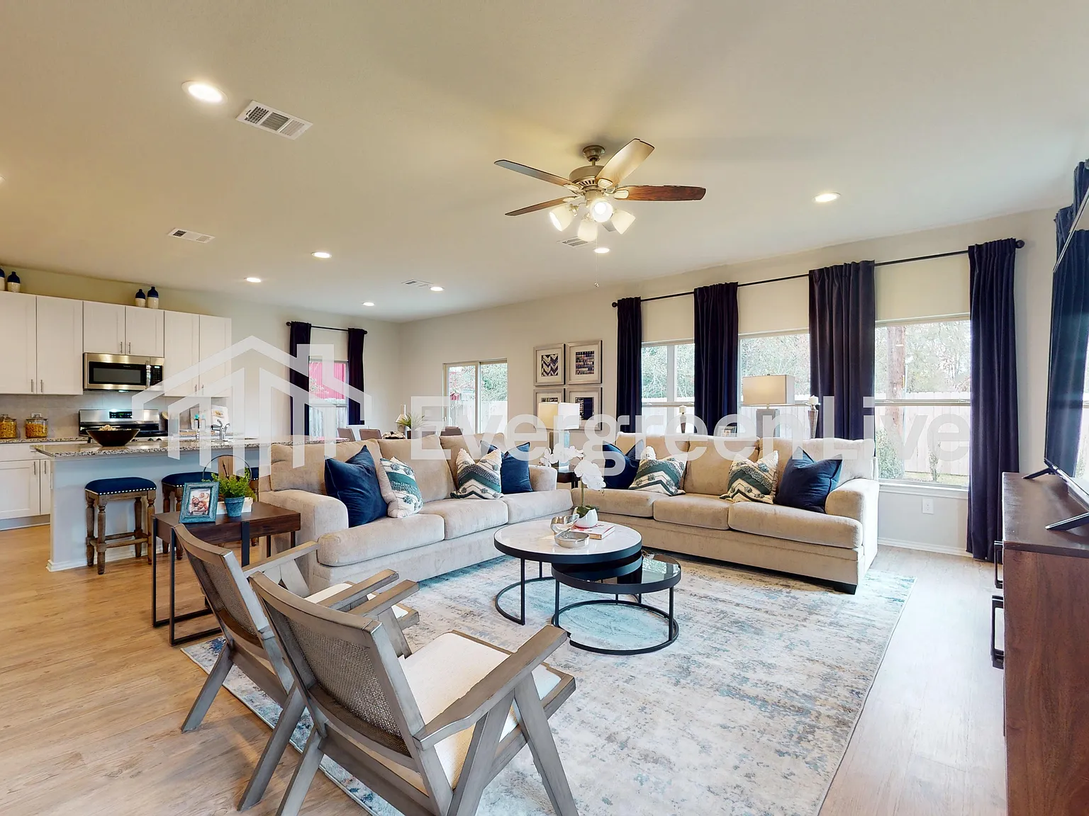 4 bed, 2.5 bath, 2065 sqft, $2,045 — Photo 4