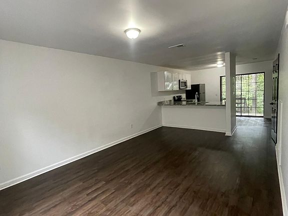 2nd image of 1560 Kay Ave APT D